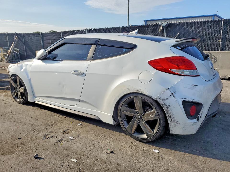 2015 Hyundai Veloster VIN KMHTC6AE0FU217661 COPART salvage auction — FRONT END, Fl - Cert Of Title Slvg Rebuildable, sold $475 on 2026-07-28 (photo 2)