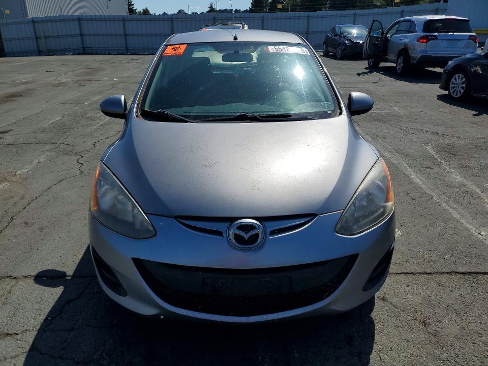 2014 Mazda 2 VIN JM1DE1KZ5E0179034 COPART salvage auction — MINOR DENT/SCRATCHES, Ca - Dis/Dlr/Exp Only Clean Title, sold $775 on 2026-07-10 (photo 5)