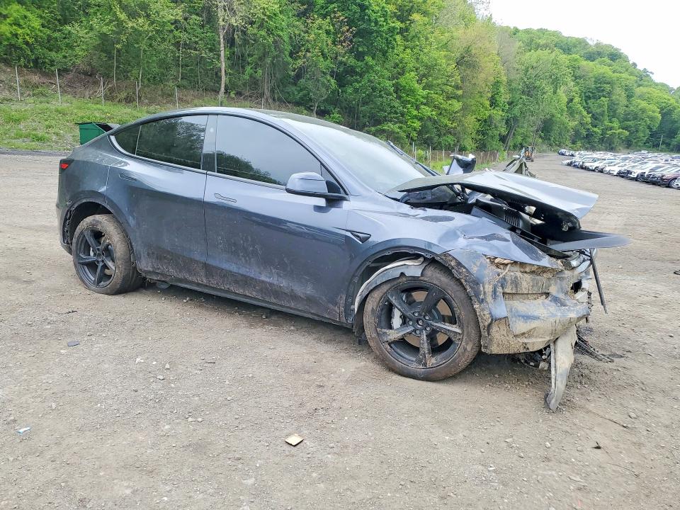 2026 Tesla Model y VIN 7SAYGDEE5TA486286 COPART salvage auction — FRONT END, Ny - Mv-907A Salvage Certificate, sold $12,200 on 2026-07-14 (photo 4)