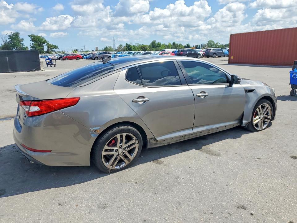 2013 Kia Optima VIN 5XXGR4A60DG179594 COPART salvage auction — SIDE, Fl - Cert Of Title Slvg Rebuildable, sold $925 on 2026-07-02 (photo 3)