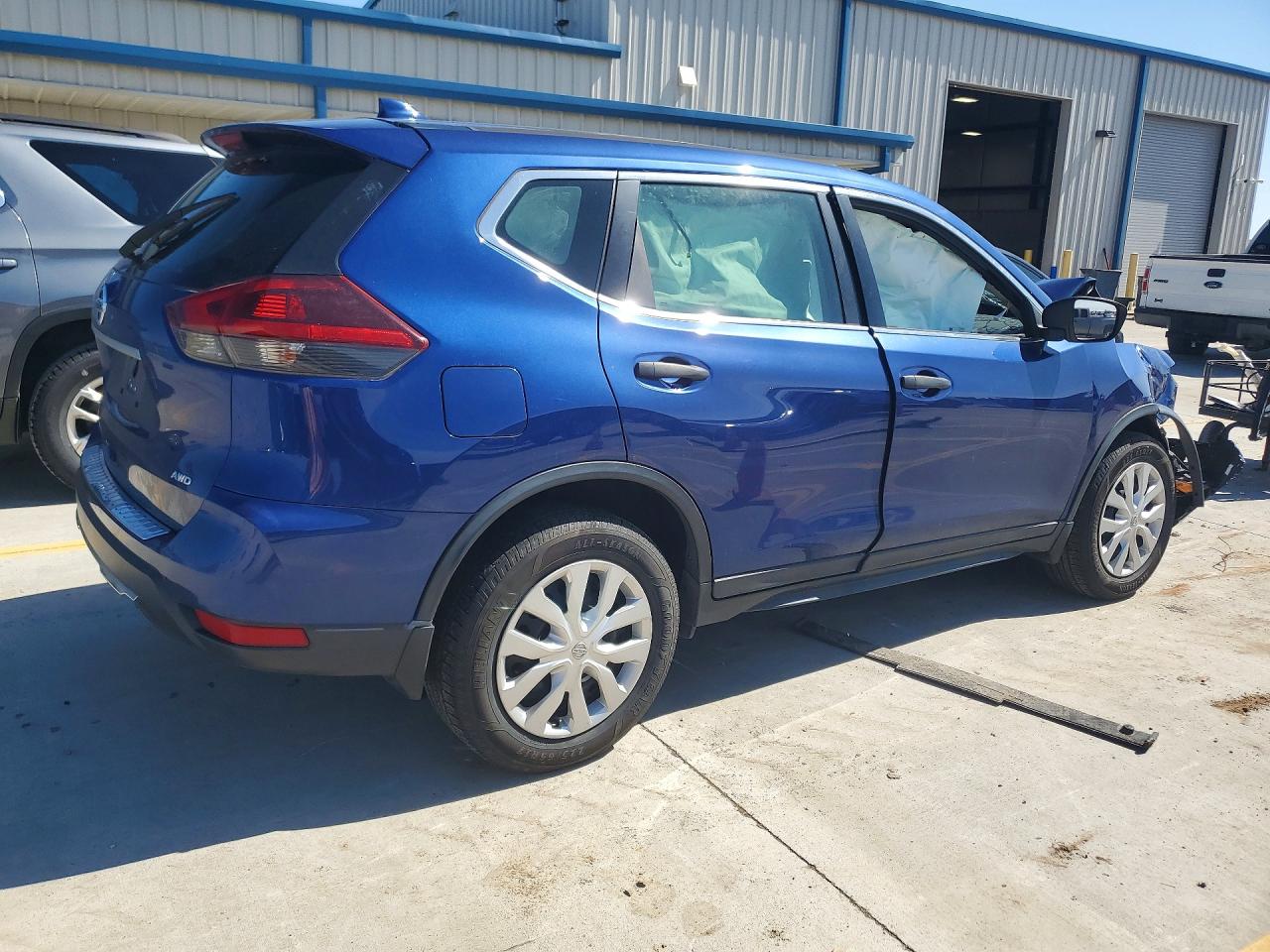 2018 Nissan Rogue VIN 5N1AT2MV9JC733754 COPART salvage auction — Front End, KY - CERT OF TITLE-SALVAGE, sold $450 on 2026-07-02 (photo 3)