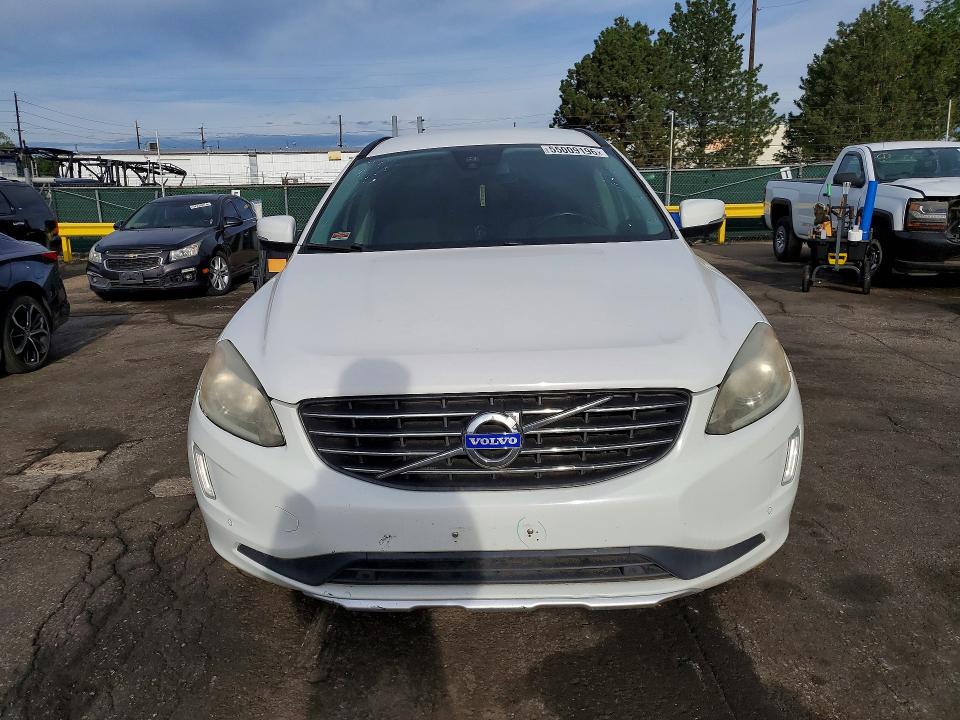 2015 Volvo VIN YV4612RJXF2712959 COPART salvage auction — MINOR DENT/SCRATCHES, Co - Dis/Dlr/Exp Only Clean Title, sold $2,475 on 2026-07-09 (photo 5)