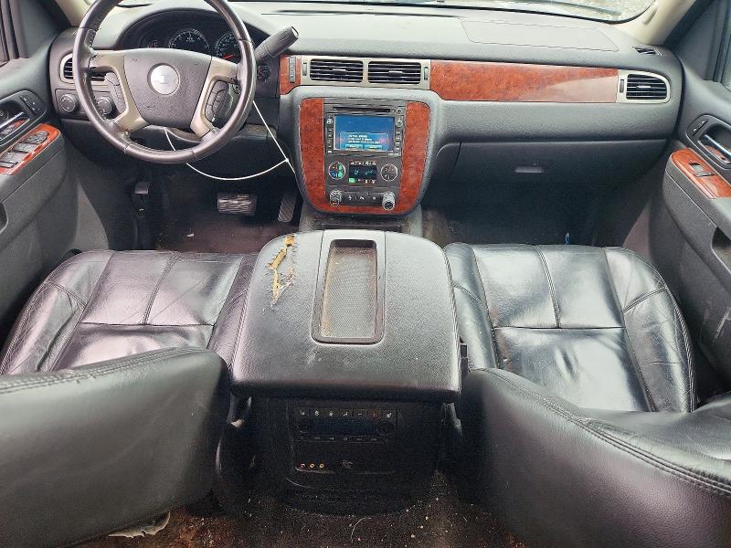2011 Chevrolet Tahoe VIN 1GNSKBE0XBR257499 COPART salvage auction — NORMAL WEAR, PA - CERT OF TITLE, sold $1,850 on 2026-07-22 (photo 8)