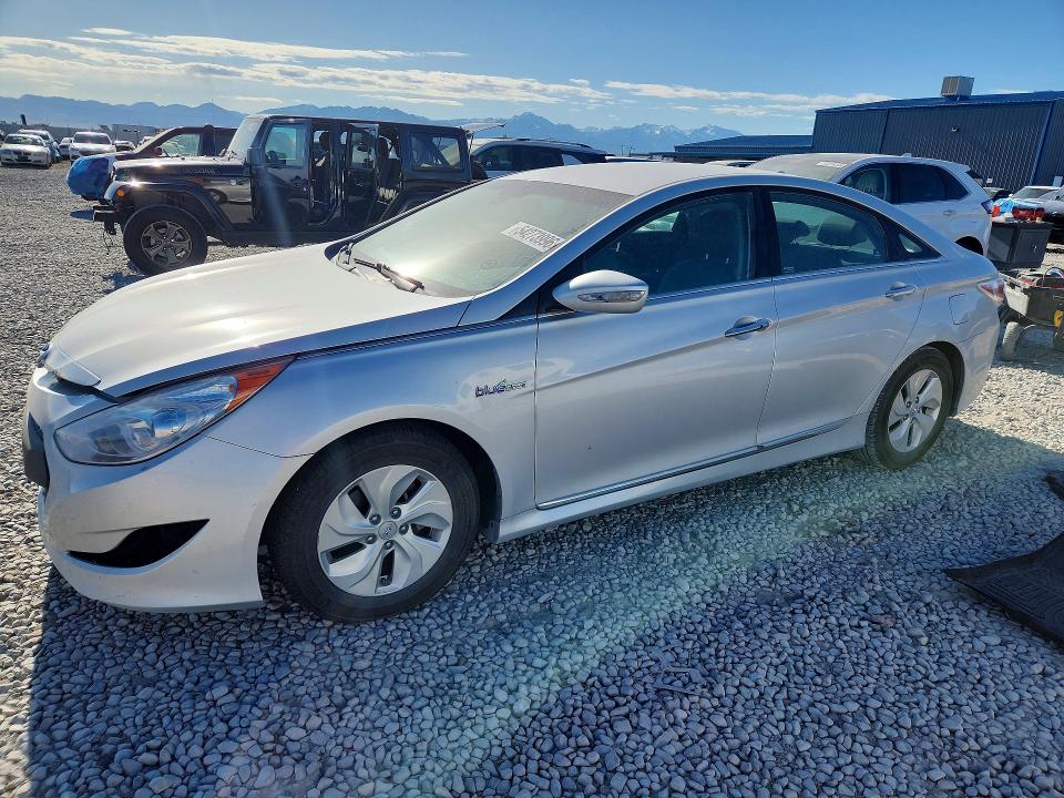 2015 Hyundai VIN KMHEC4A42FA128423 COPART salvage auction — MINOR DENT/SCRATCHES, Tx - Certificate Of Title, sold $1,600 on 2026-07-14 (photo 1)