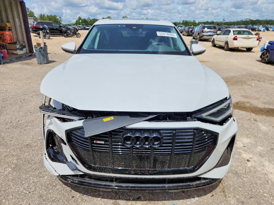 2022 Audi E-tron VIN WA12ABGE4NB009387 COPART salvage auction — FRONT END, Fl - Cert Of Title Slvg Rebuildable, sold $10,900 on 2026-07-24 (photo 5)