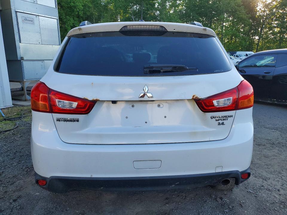 2015 Mitsubishi Outlander VIN 4A4AR4AW3FE041263 COPART salvage auction — MINOR DENT/SCRATCHES, Ny - Certificate Of Title, sold $1,950 on 2026-07-10 (photo 6)