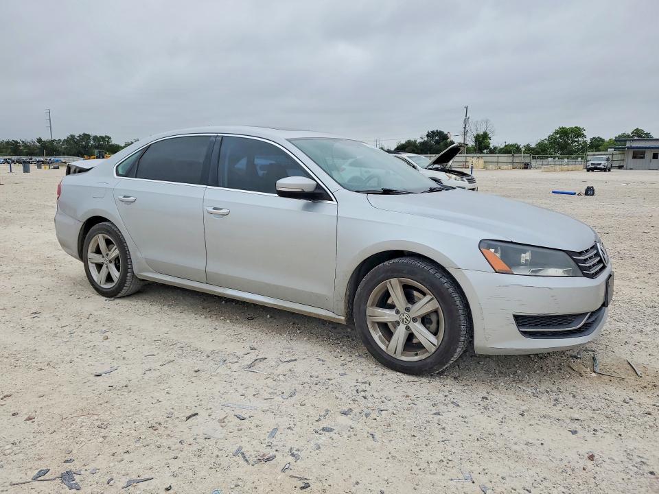 2013 Volkswagen Passat VIN 1VWBN7A38DC147342 COPART salvage auction — REAR END, TX - SALVAGE VEHICLE TITLE, sold $525 on 2026-07-09 (photo 4)