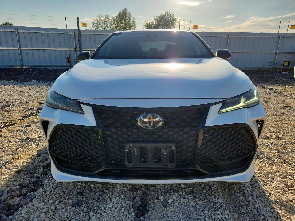 2020 Toyota Avalon VIN 4T1GZ1FB5LU046452 COPART salvage auction — HAIL, MO - SALVAGE CERTIFICATE OF TITLE, sold $11,300 on 2026-07-27 (photo 5)
