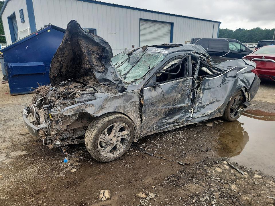 2026 Hyundai Elantra VIN KMHLS4DG3TU183067 COPART salvage auction — ALL OVER, LA - CERT OF TITLE-SALVAGE, sold $250 on 2026-07-23 (photo 1)