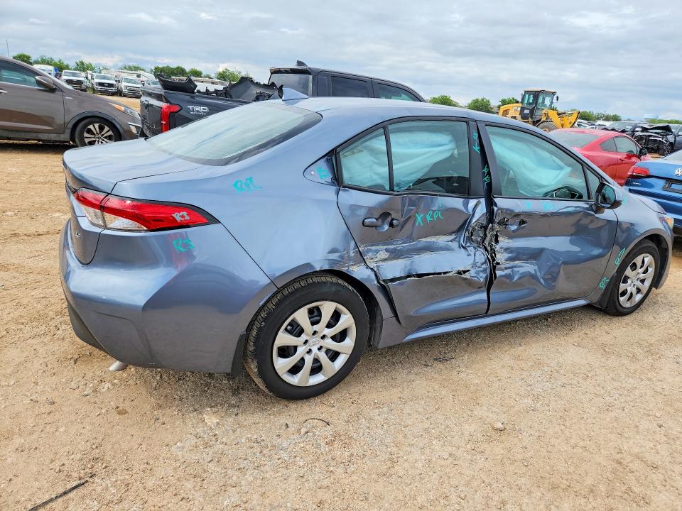 2026 Toyota Corolla VIN 5YFB4MDE7TP373444 COPART salvage auction — SIDE, Tx - Salvage Vehicle Title, sold $5,400 on 2026-07-30 (photo 3)