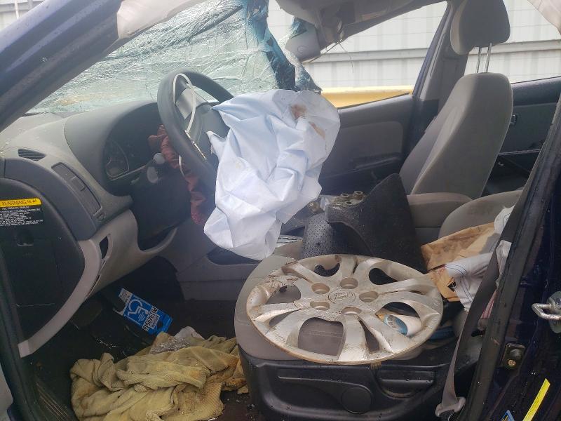 2010 Hyundai Elantra VIN KMHDU4AD4AU164551 COPART salvage auction — ROLLOVER, VA - CERT OF TITLE - SALVAGE, sold $100 on 2026-07-24 (photo 7)