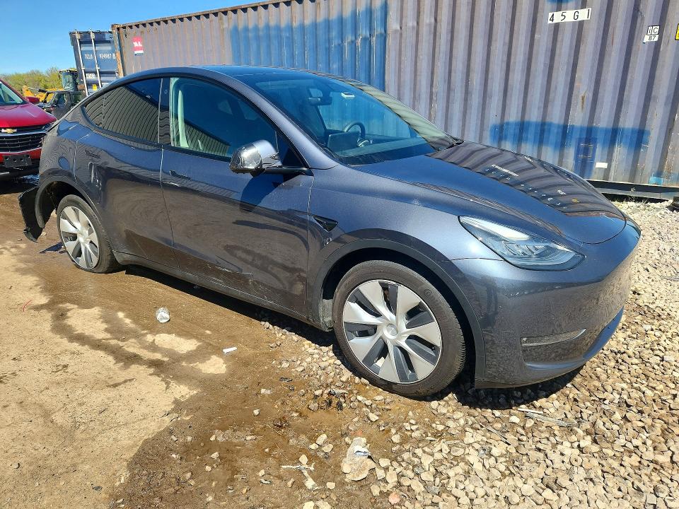 2022 Tesla Model y VIN 7SAYGAEE0NF382647 COPART salvage auction — REAR END, Wi - Cert Of Title-Salvage Vehicle, sold $6,500 on 2026-07-27 (photo 4)