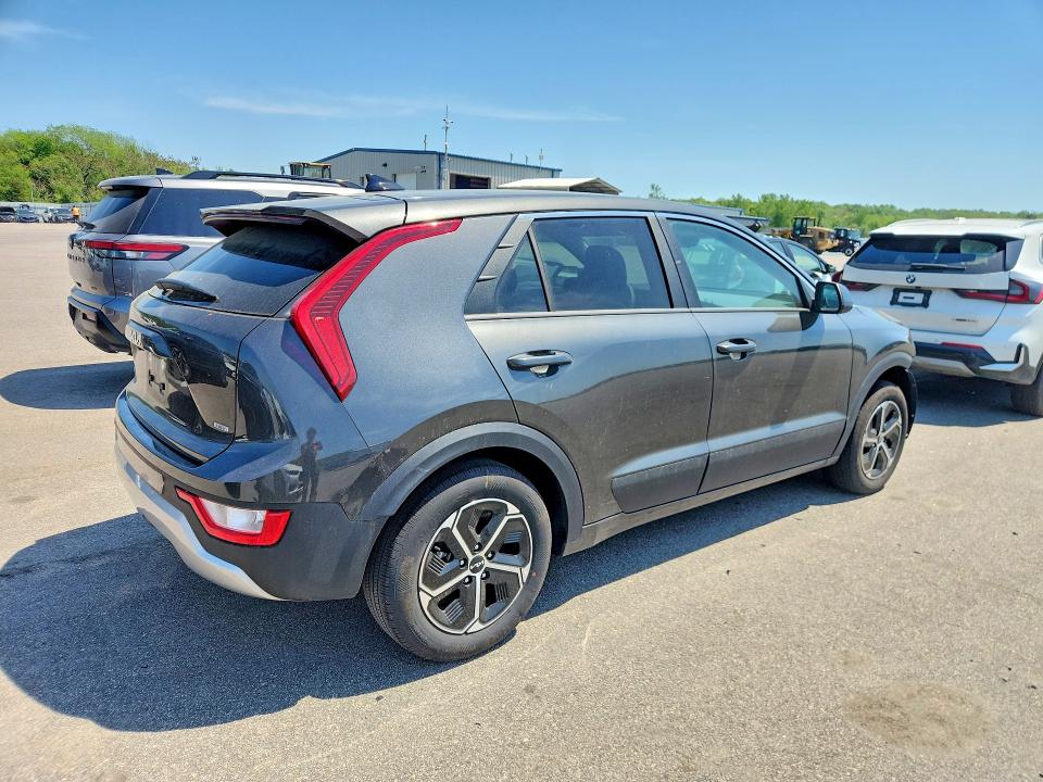 2026 Kia Niro VIN KNDCP3LE5T5329155 COPART salvage auction — FRONT END, Ma - Certificate Of Title, sold $8,300 on 2026-07-06 (photo 3)