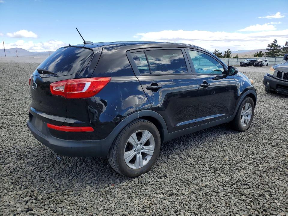 2012 Kia VIN KNDPBCA21C7252538 COPART salvage auction — MINOR DENT/SCRATCHES, Mt - Certificate Of Title, sold $900 on 2026-07-30 (photo 3)