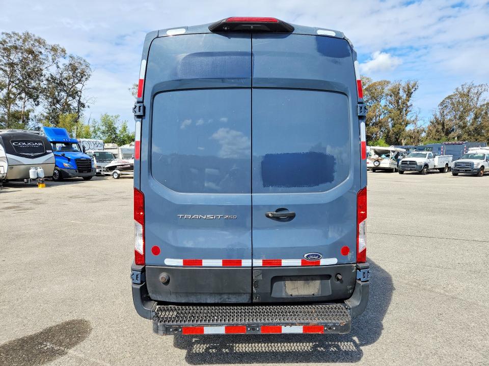 2020 Ford Transit VIN 1FTBR3X83LKB27698 COPART salvage auction — SIDE, CA - CERTIFICATE OF TITLE, sold $17,400 on 2026-07-31 (photo 6)
