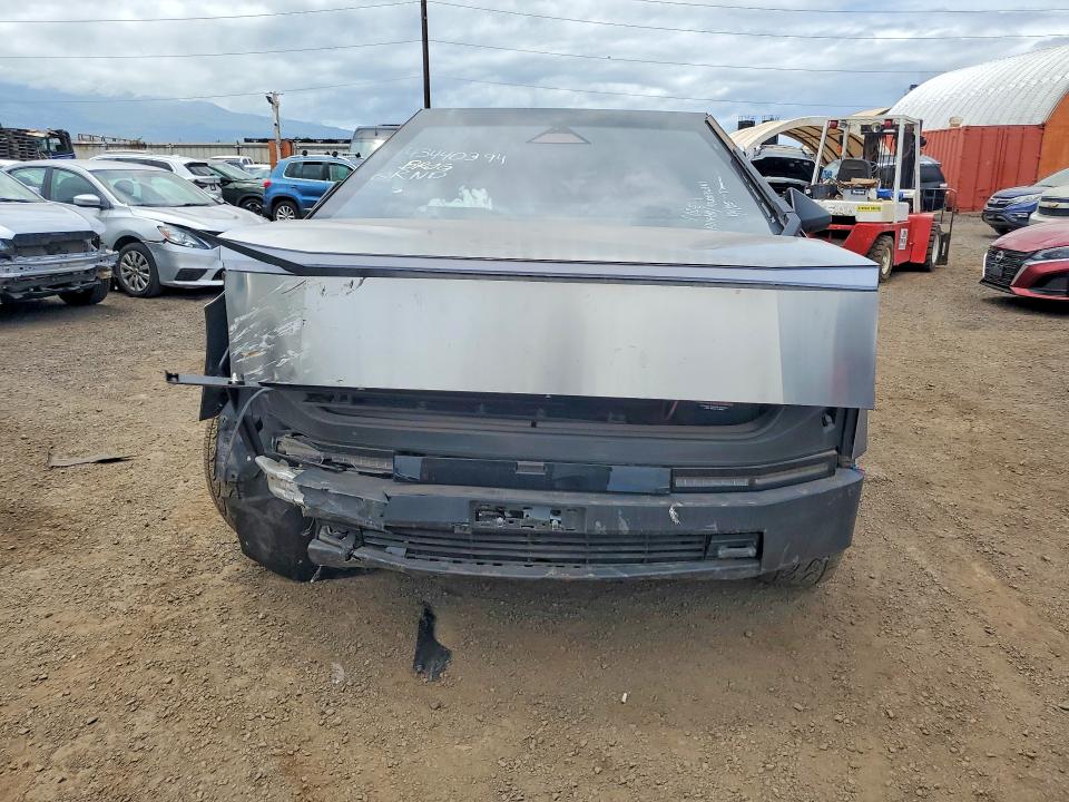 2024 Tesla Cybertruck VIN 7G2CEHED8RA049481 COPART salvage auction — FRONT END, Hi - Bill Of Sale - Parts Only, sold $20,500 on 2026-07-06 (photo 5)
