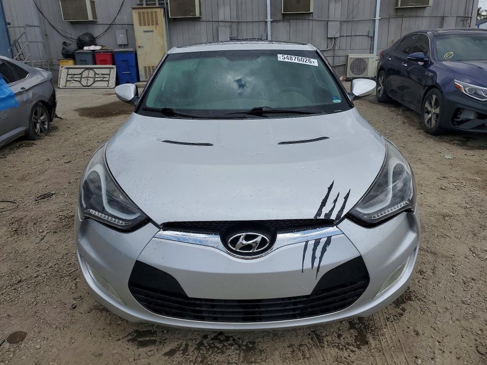 2013 Hyundai Veloster VIN KMHTC6AD4DU101111 COPART salvage auction — MINOR DENT/SCRATCHES, Mt - Dis/Dlr/Exp Only Clean Title, sold $725 on 2026-07-13 (photo 5)