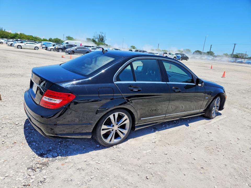 2012 Mercedes-benz C class VIN WDDGF4HB3CR209166 COPART salvage auction — MINOR DENT/SCRATCHES, Fl - Cert Of Title-Rebuilt, sold $650 on 2026-07-27 (photo 3)