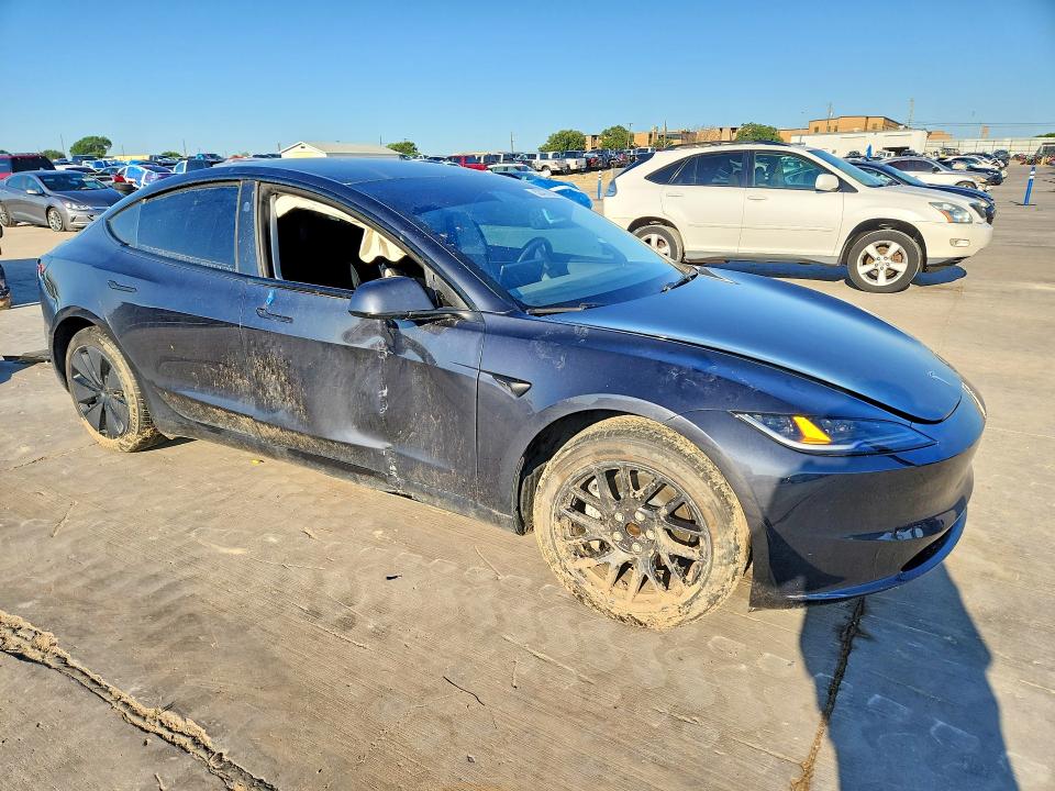 2024 Tesla Model 3 VIN 5YJ3E1EA0RF872134 COPART salvage auction — SIDE, Tx - Certificate Of Title, sold $5,200 on 2026-07-30 (photo 4)
