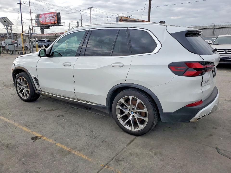2025 BMW X5 VIN 5UX23EU00S9Z14690 COPART salvage auction — Front End, HI - DIS/DLR/EXP ONLY SALVAGE TITLE, sold $26,000 on 2026-05-29 (photo 2)