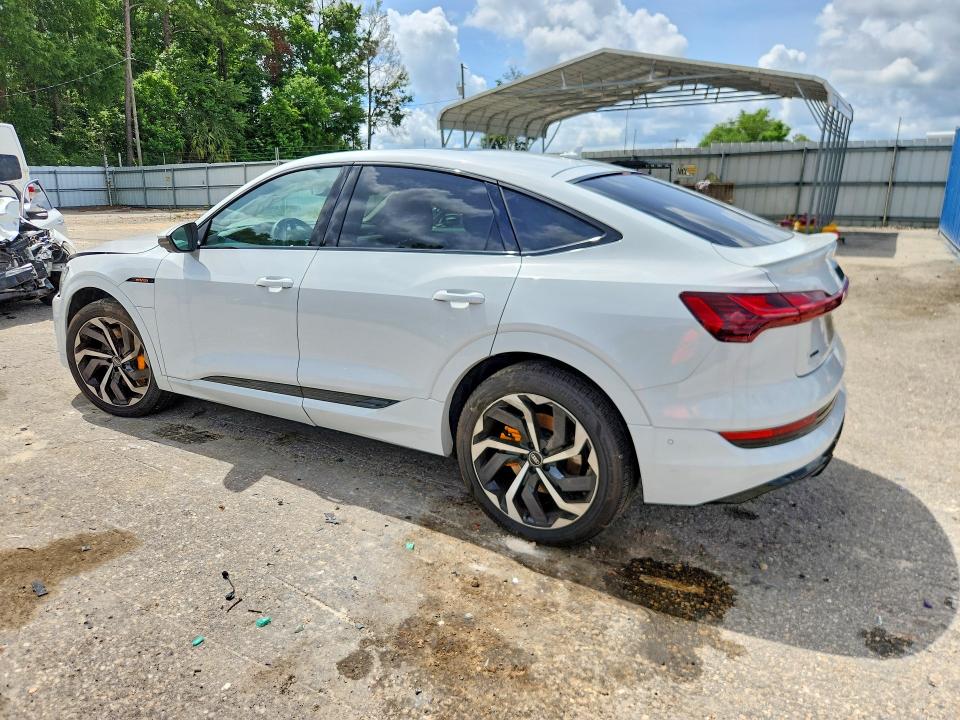 2022 Audi E-tron VIN WA12ABGE4NB009387 COPART salvage auction — FRONT END, Fl - Cert Of Title Slvg Rebuildable, sold $10,900 on 2026-07-24 (photo 2)