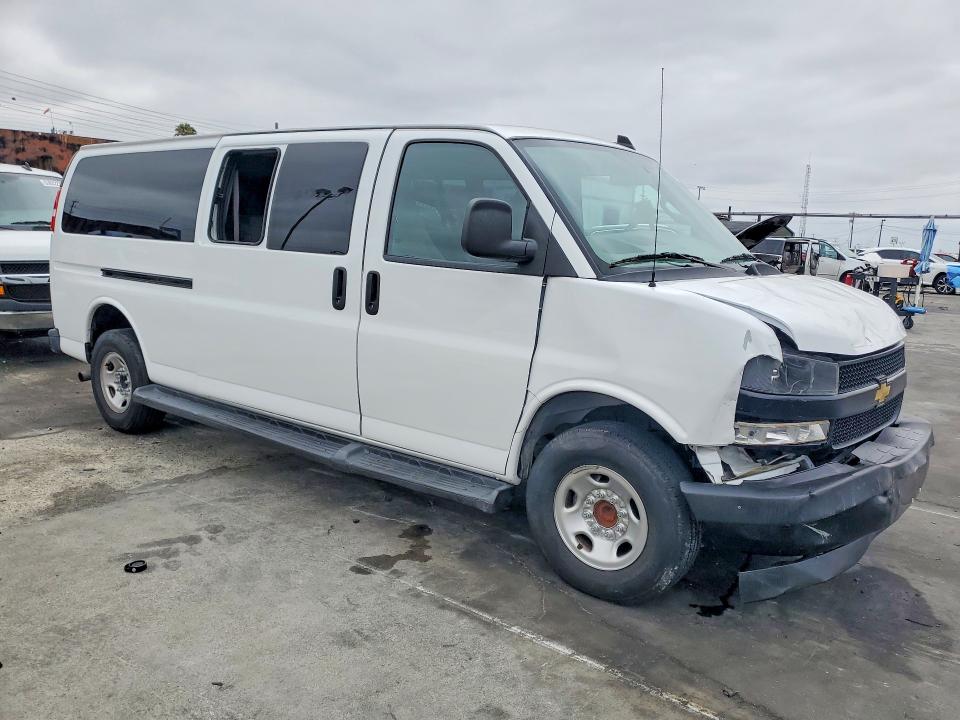 2023 Chevrolet Express VIN 1GAZGNFP3P1234182 COPART salvage auction — FRONT END, CA - NON-REPAIRABLE VEHICLE CERT, sold $11,300 on 2026-07-29 (photo 4)