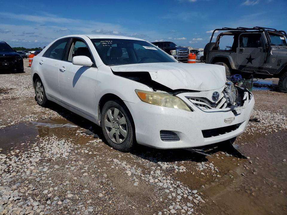 2011 Toyota Camry VIN 4T1BF3EK5BU586575 COPART salvage auction — FRONT END, Tx - Salvage Vehicle Title, sold $925 on 2026-07-02 (photo 4)