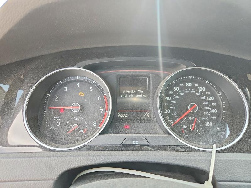 2019 Volkswagen VIN 3VW5T7AUXKM016100 COPART salvage auction — MINOR DENT/SCRATCHES, TX - SALVAGE VEHICLE TITLE, sold $8,500 on 2026-07-30 (photo 9)