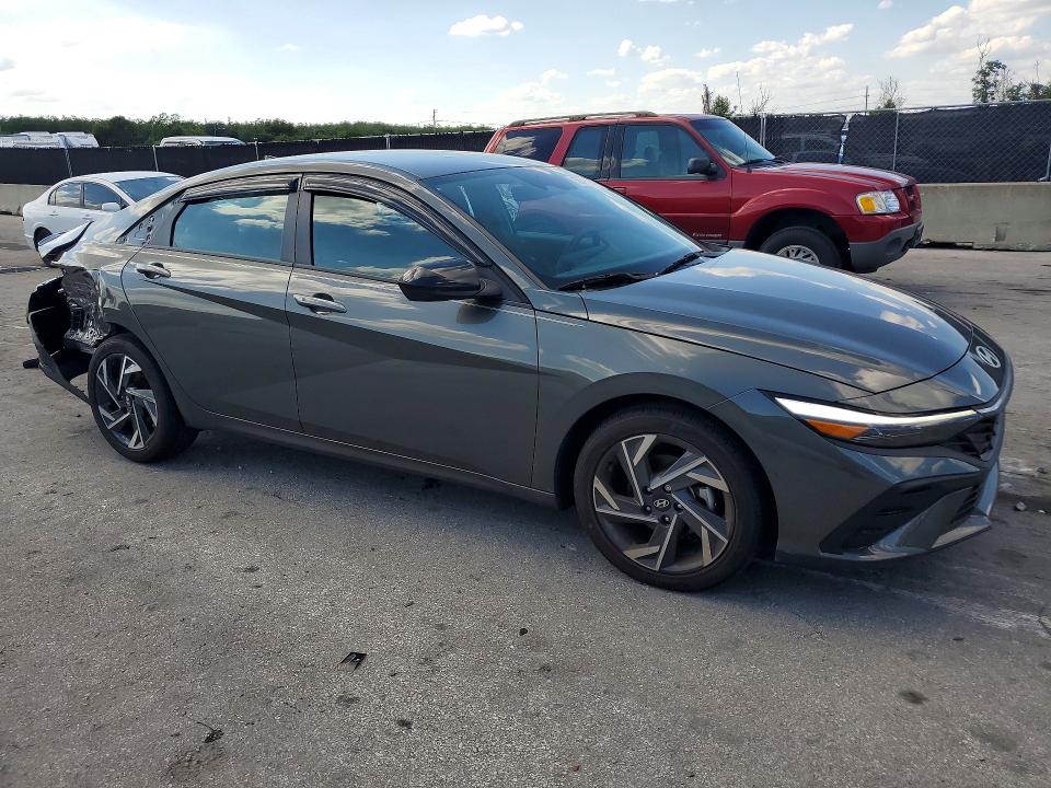 2025 Hyundai VIN KMHLM4DG6SU981975 COPART salvage auction — REAR END, Fl - Cert Of Title Slvg Rebuildable, sold $9,200 on 2026-07-14 (photo 4)