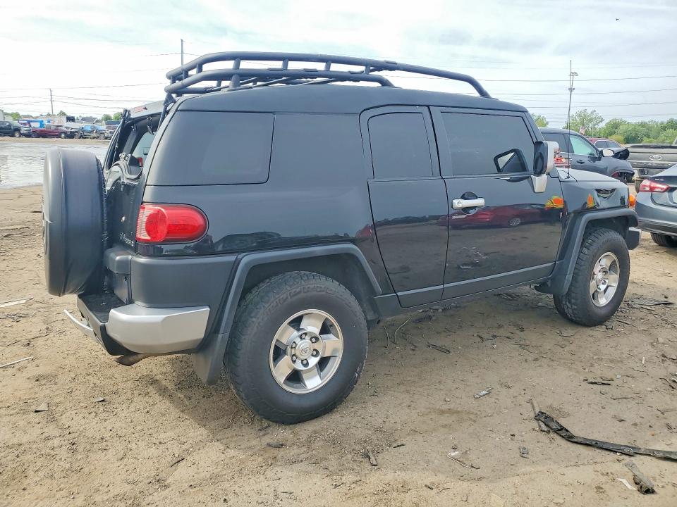 2008 Toyota Fj cruiser VIN JTEBU11F68K034896 COPART salvage auction — REAR END, Oh - Cert Of Title-Salvage, sold $3,900 on 2026-07-31 (photo 3)
