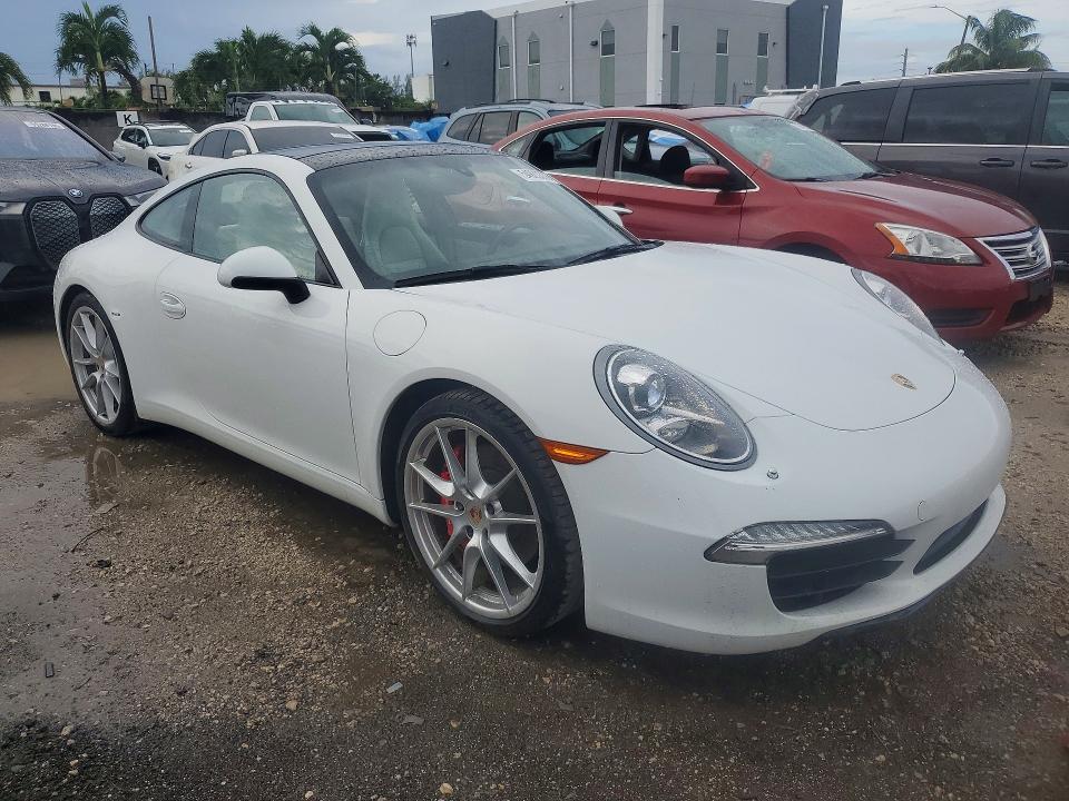 2013 Porsche 911 VIN WP0AB2A98DS123143 COPART salvage auction — WATER/FLOOD, Tn - Non-Repairable Certificate, sold $30,000 on 2026-07-10 (photo 4)