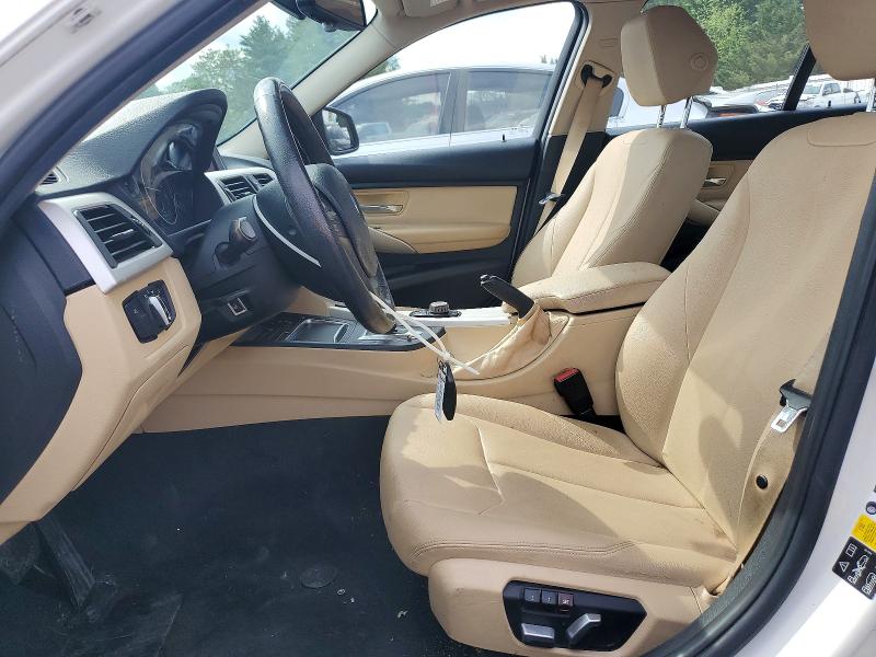 2018 BMW 3er VIN WBA8E5G55JNV02975 COPART salvage auction — FRONT END, Md - Cert Of Salvage > 75% Damage, sold $2,100 on 2026-08-03 (photo 7)