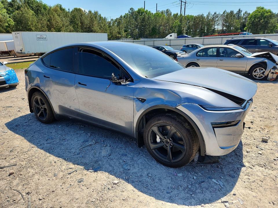2026 Tesla Model y VIN 7SAYGDEE9TA597259 COPART salvage auction — FRONT END, Va - Cert Of Title - Salvage, sold $13,200 on 2026-07-27 (photo 4)