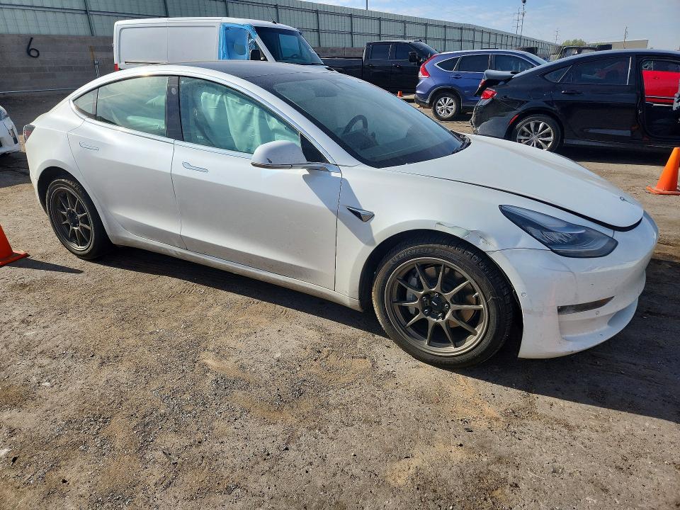 2020 Tesla Model 3 VIN 5YJ3E1EB5LF651502 COPART salvage auction — SIDE, Nm - Cert Of Title-Salvage, sold $4,150 on 2026-07-04 (photo 4)
