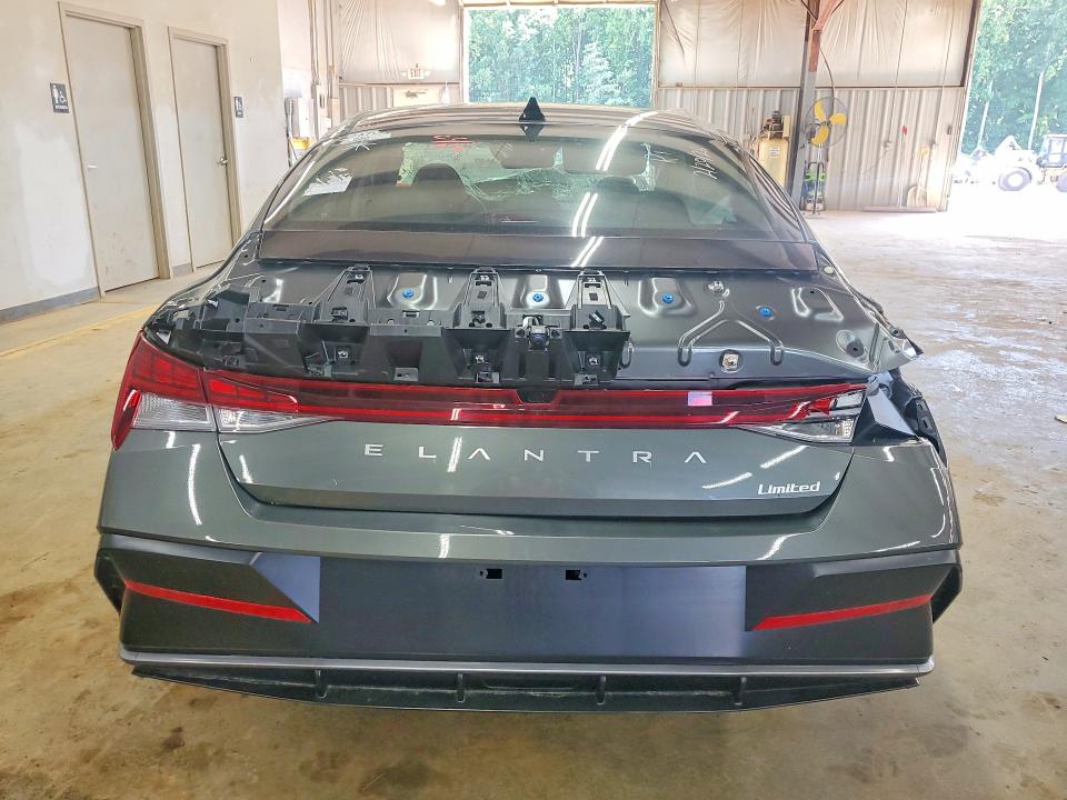 2025 Hyundai Elantra VIN KMHLP4DG6SU996127 COPART salvage auction — FRONT END, Ma - Dealer Only Salvage Title, sold $3,450 on 2026-07-29 (photo 6)