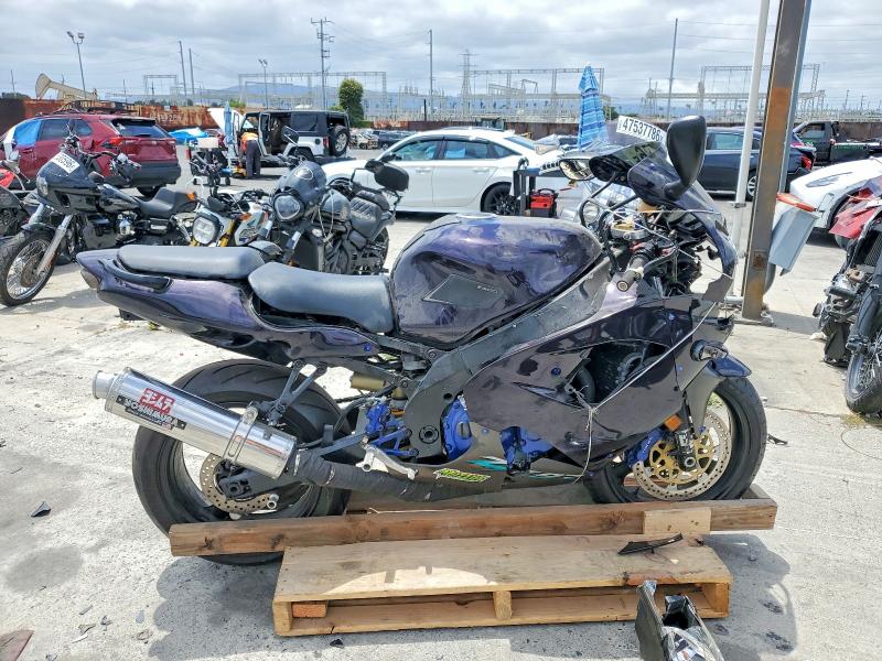 2000 Kawasaki Zx900 VIN JKAZX2E17YA001355 — COPART salvage auction photo