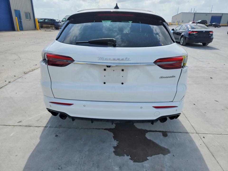 2023 Maserati VIN ZN682AVM0P7427399 COPART salvage auction — REAR END, Tx - Certificate Of Title, sold $16,000 on 2026-08-07 (photo 6)