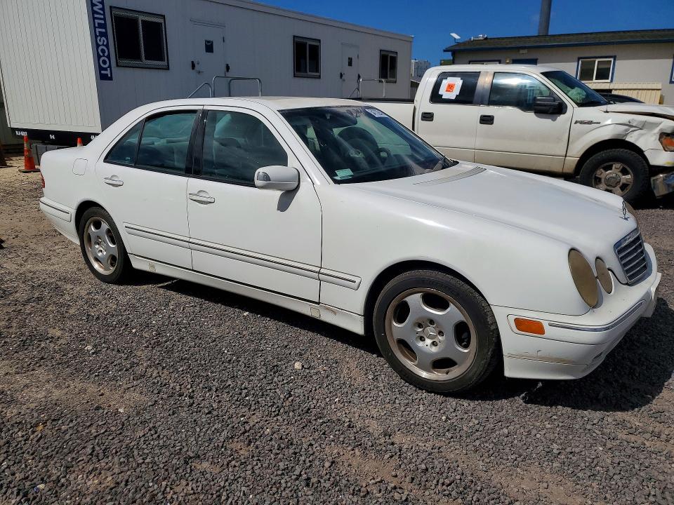2000 Mercedes-benz E-class VIN WDBJF70J0YB034491 COPART salvage auction — MECHANICAL, HI - CERTIFICATE OF TITLE, sold $325 on 2026-07-27 (photo 4)