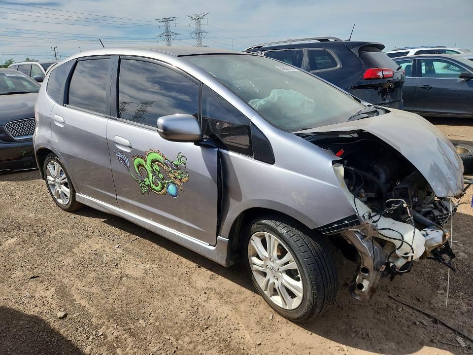 2009 Honda Fit VIN JHMGE87409S053515 COPART salvage auction — FRONT END, IL - JUNKING CERT OF A VEHICLE, sold $275 on 2026-07-21 (photo 4)