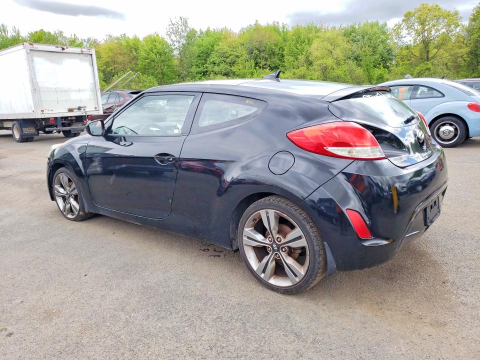 2013 Hyundai Veloster VIN KMHTC6AD3DU099190 COPART salvage auction — MINOR DENT/SCRATCHES, Ct - Certificate Of Title, sold $1,850 on 2026-07-31 (photo 2)