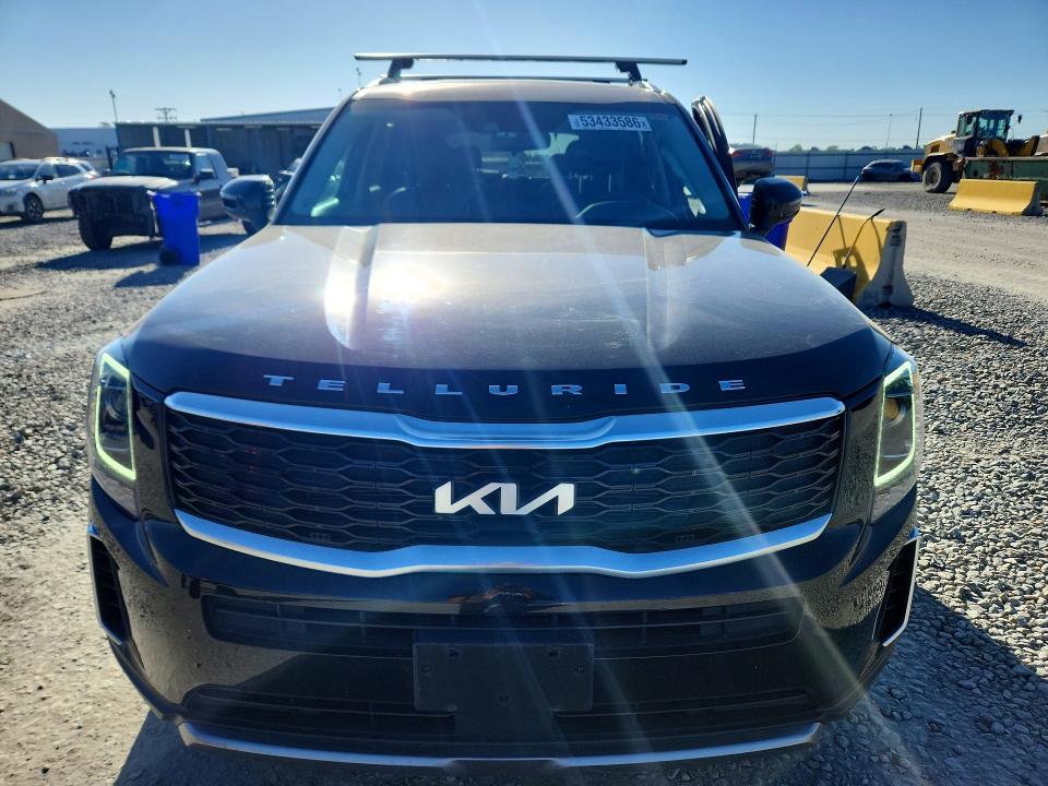 2022 Kia Telluride VIN 5XYP6DHC5NG199762 COPART salvage auction — SIDE, Co - Public - Salvage Title, sold $7,000 on 2026-07-14 (photo 5)