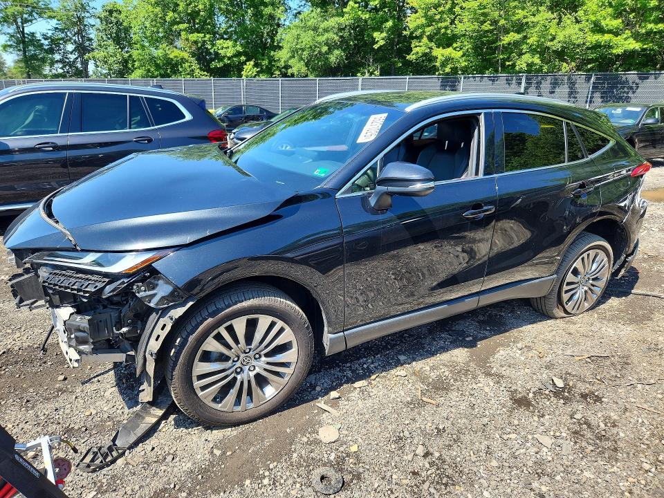 2022 Toyota Venza VIN JTEAAAAHXNJ102589 COPART salvage auction — FRONT END, Md - Cert Of Salvage > 75% Damage, sold $9,600 on 2026-07-24 (photo 1)