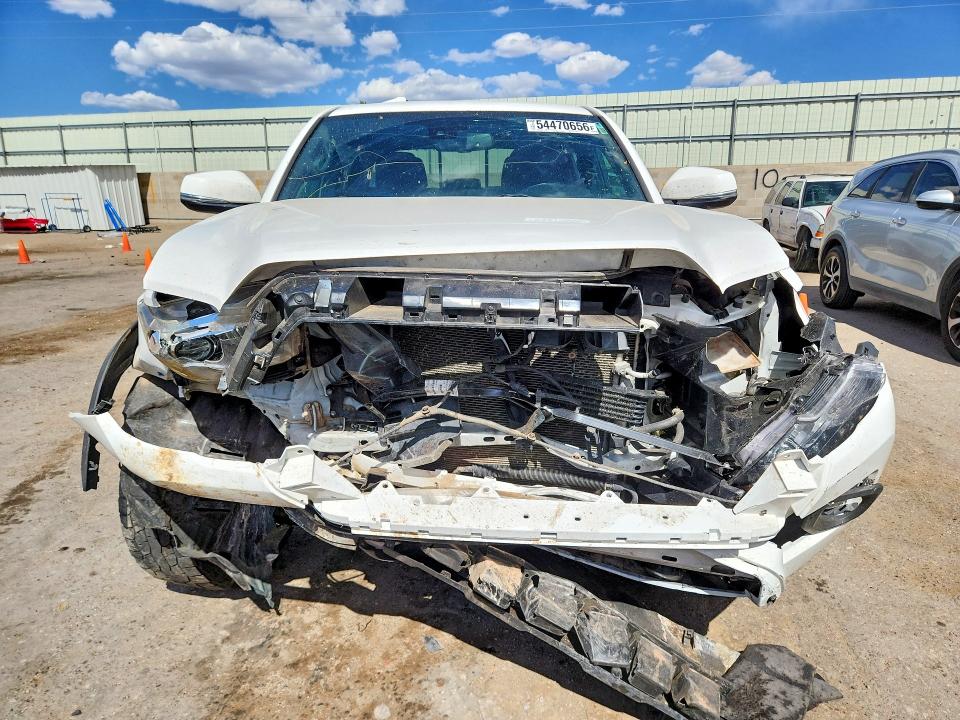2018 Toyota Tacoma VIN 5TFCZ5AN1JX163789 COPART salvage auction — FRONT END, Nm - Cert Of Title-Salvage, sold $10,300 on 2026-07-13 (photo 5)