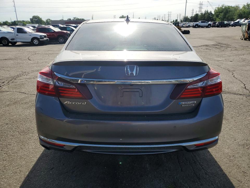 2017 Honda Accord VIN JHMCR6F78HC027739 COPART salvage auction — MECHANICAL, Co - Dis/Dlr/Exp Only Clean Title, sold $1,100 on 2026-07-14 (photo 6)