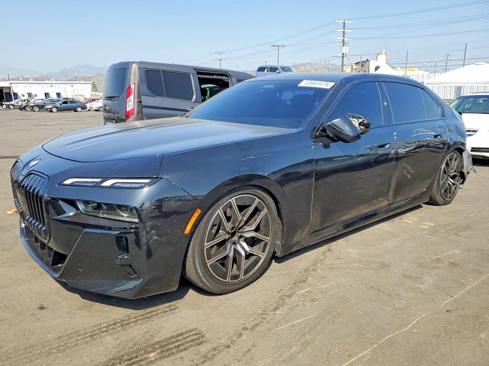 2023 BMW 7 series VIN WBA23EH05PCN46574 — COPART salvage auction photo