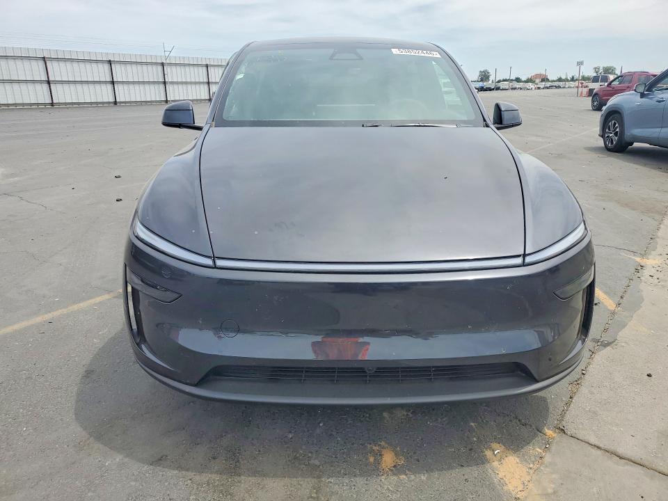 2026 Tesla Model y VIN 7SAYGDEDXTF627508 COPART salvage auction — SIDE, Salvage Title, sold $22,300 on 2026-07-20 (photo 5)