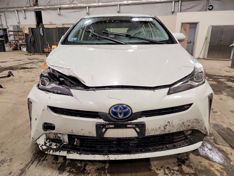 2021 Toyota Prius VIN JTDL9MFUXM3027201 COPART salvage auction — ROLLOVER, VT - CERT OF TITLE-SALVAGE VEHICLE, sold $5,200 on 2026-07-20 (photo 5)