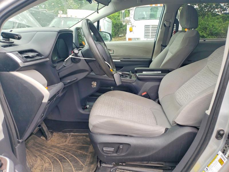2022 Toyota Sienna VIN 5TDKSKFC5NS062238 COPART salvage auction — FRONT END, Ok - Certificate Of Title, sold $9,500 on 2026-07-09 (photo 7)