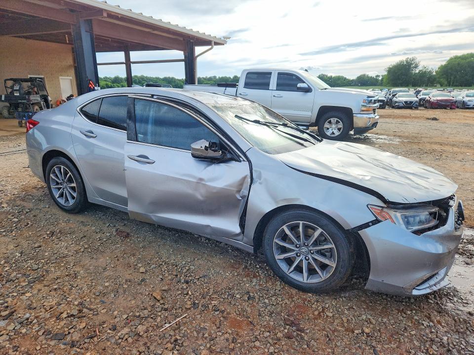 2018 Acura Tlx VIN 19UUB1F50JA001683 COPART salvage auction — ROLLOVER, AL - CERT OF TITLE-SALVAGE TITLE, sold $550 on 2026-07-29 (photo 4)