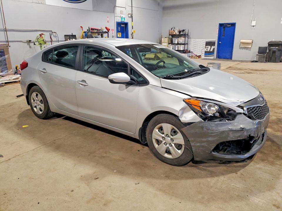 2016 Kia Forte VIN KNAFK4A63G5462500 COPART salvage auction — FRONT END, Nb - Salvage Title, sold $275 on 2026-07-30 (photo 4)